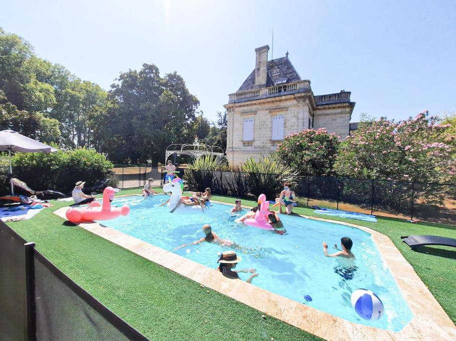 Chateau Couffins Asques Buitenkant foto